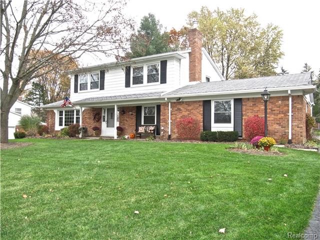 808 Fieldstone Dr, Rochester, MI 48309 photo 1