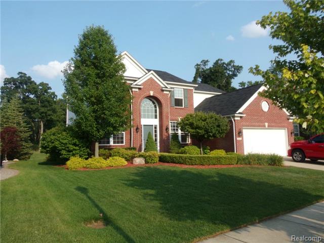 48826 Tanglewood St, Macomb, MI 48044 photo 1