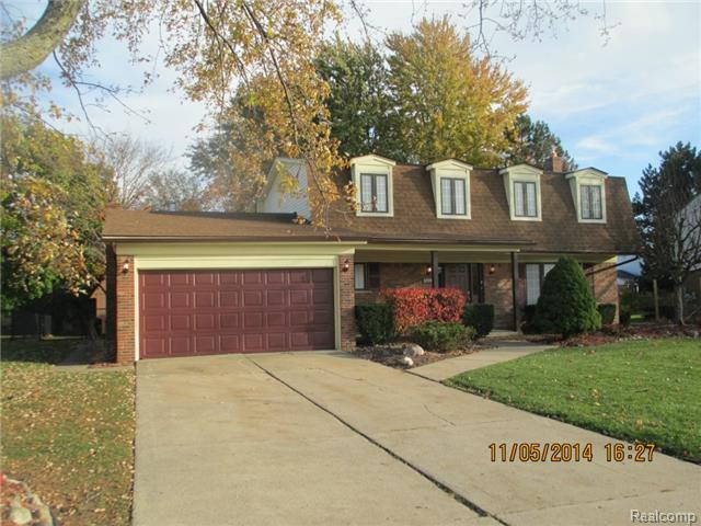 17192 Merryweather St, Clinton Township, MI 48038 photo 1