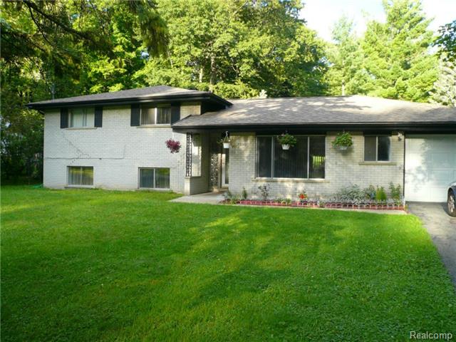 22260 Nancy Ave, Southfield, MI 48033 photo 1