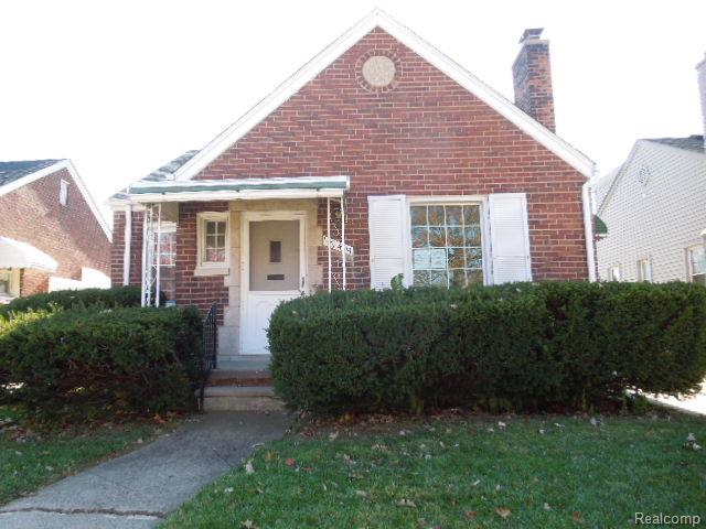 1749 Chestnut St, Wyandotte, MI 48192 photo 1