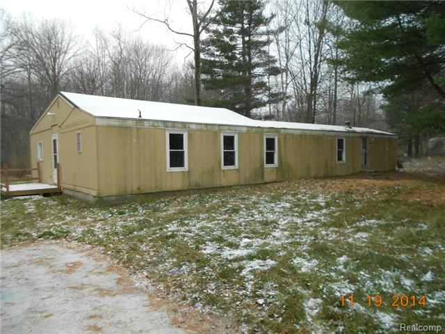 6363 Griswold Rd, Smiths Creek, MI 48074 photo 1
