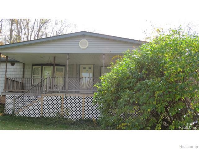 32401 Prescott St, Romulus, MI 48174 photo 1