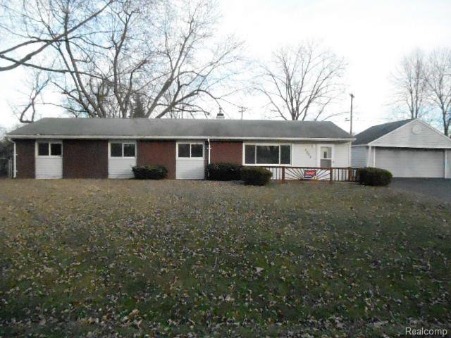 5804 Dvorak St, Clarkston, MI 48346 photo 1