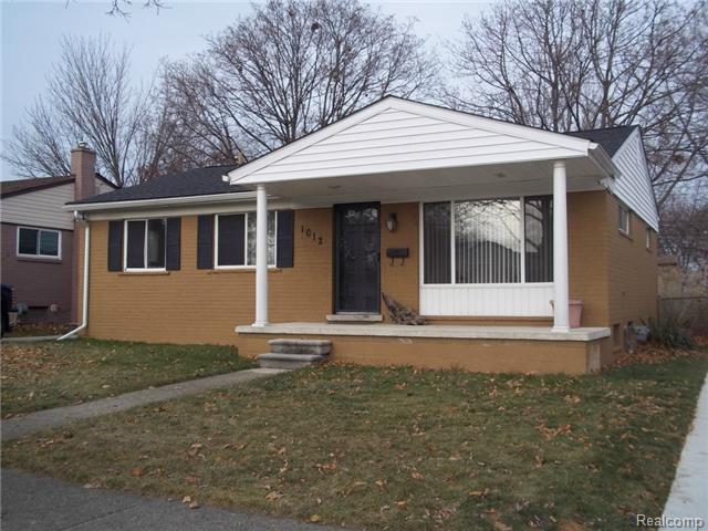 1012 School St, Clawson, MI 48017 photo 1