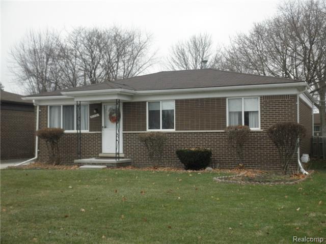 30091 Quinkert St, Roseville, MI 48066 photo 1