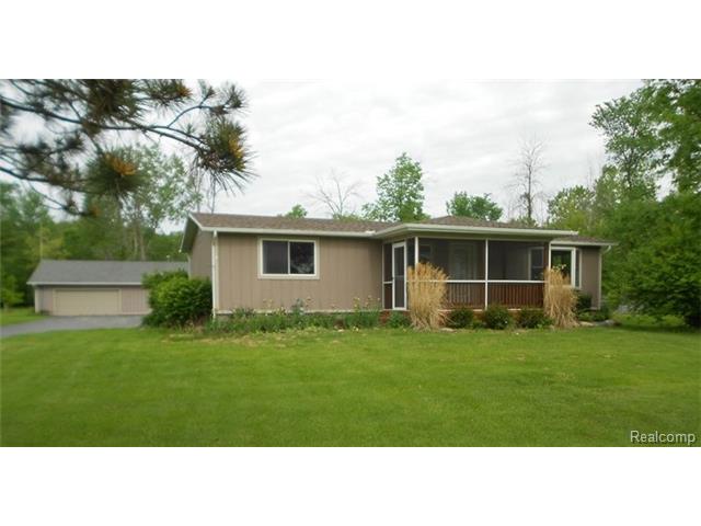 261 Pickford Rd, Smiths Creek, MI 48074 photo 1