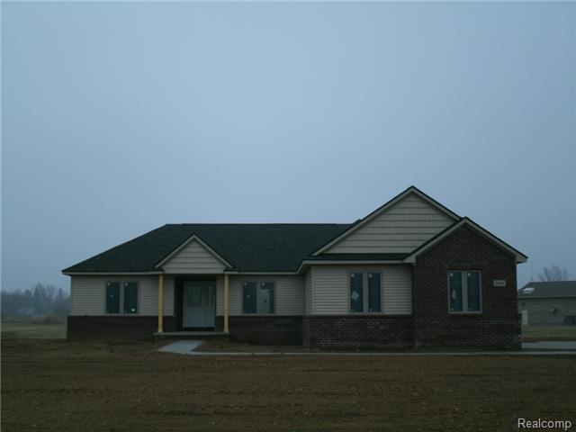 5666 Jada Dr, Highland, MI 48356 photo 1