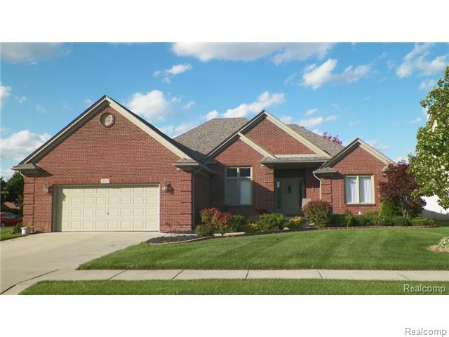 21825 Chrome Bolt Dr, Macomb, MI 48044 photo 1