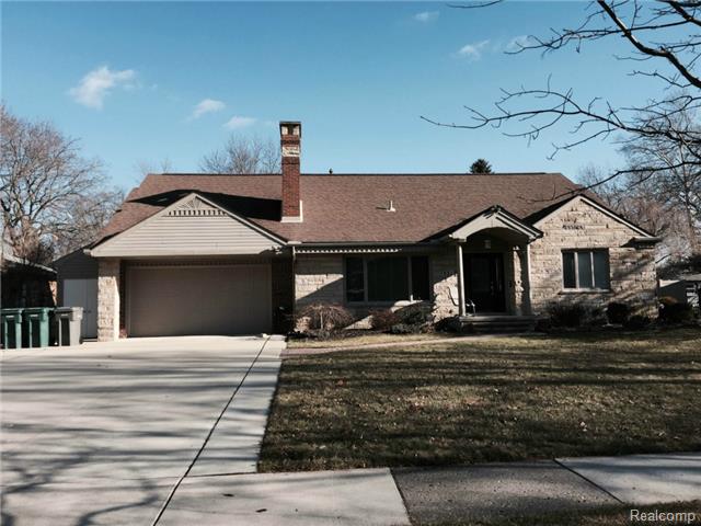 521 Crescent Dr, Dearborn, MI 48124 photo 1