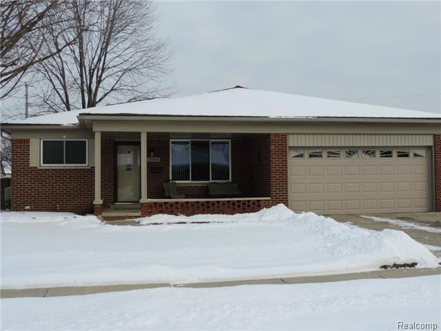 1866 Coventry Dr, Troy, MI 48083 photo 1
