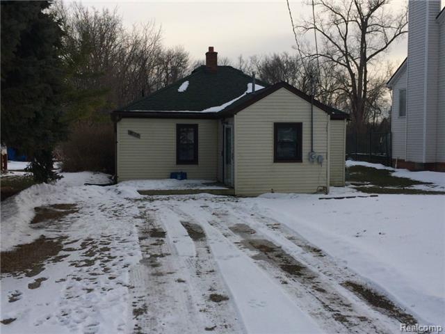 8117 Eldora Blvd, Commerce Township, MI 48382 photo 1