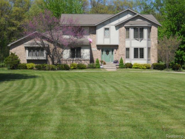 3676 Bluebush, Monroe, MI 48162 photo 1
