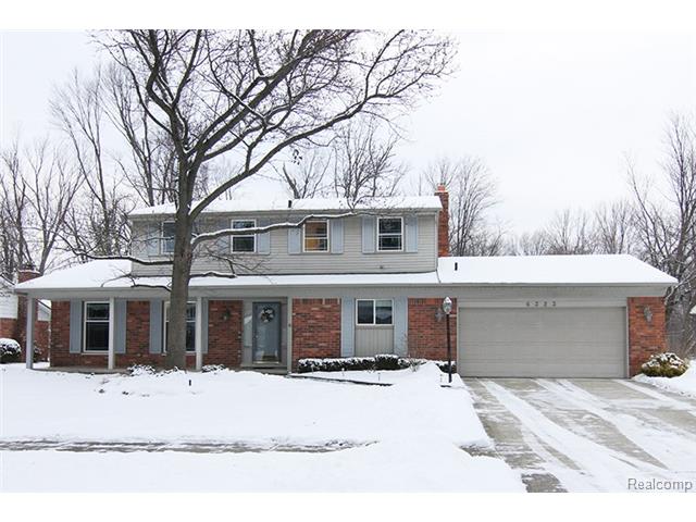6323 Walker Dr, Troy, MI 48085 photo 1