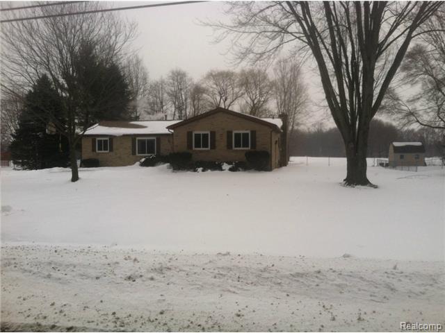 13230 Grafton Rd, Carleton, MI 48117 photo 1