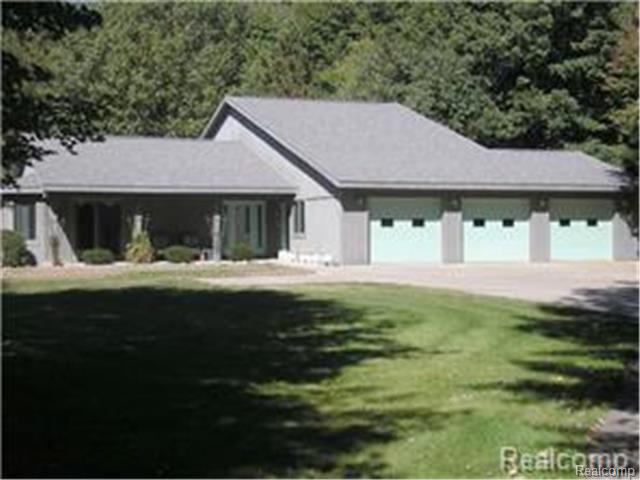 124 Wireline Rd, Caro, MI 48723 photo 1