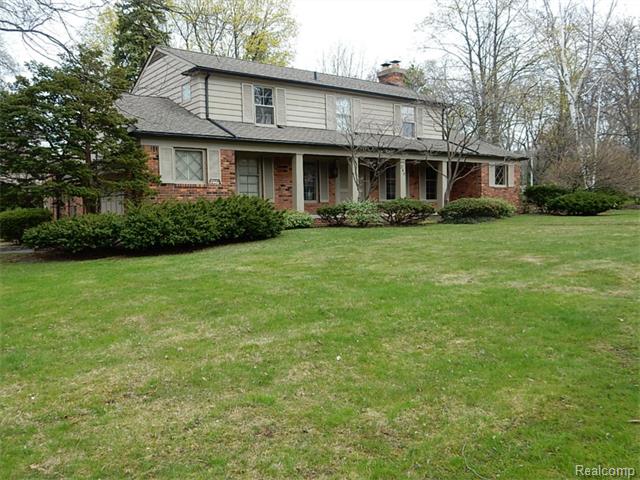 240 Vendome, Grosse Pointe, MI 48236 photo 1