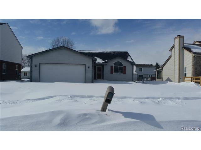 16258 Hillsbriar Dr, Romulus, MI 48174 photo 1
