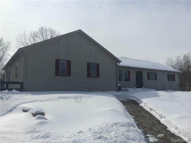 4064 E Coldwater Rd, Flint, MI 48506 photo 1