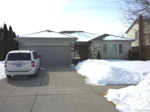 17734 Thomas Dr, Macomb, MI 48044 photo 1