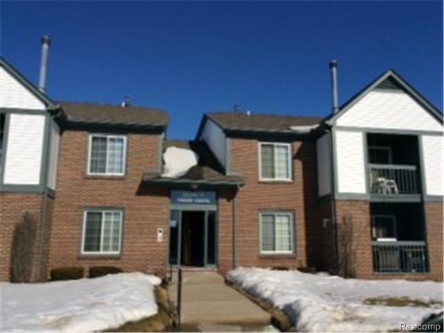 15546 Ashley Ct, Macomb, MI 48044 photo 1