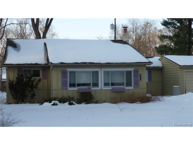 3274 Adele Ter, Commerce Township, MI 48382 photo 1