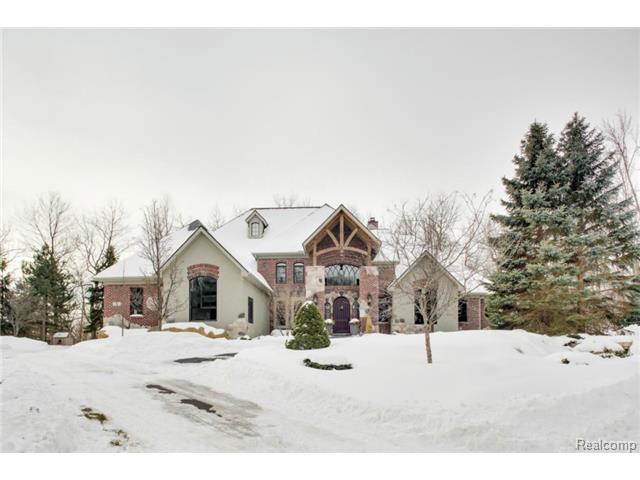 6265 E Crest Forest Ct, Clarkston, MI 48348 photo 1