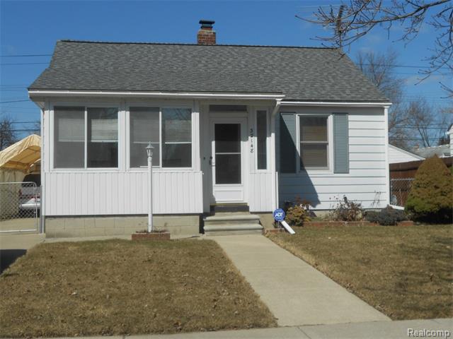 32148 Carlisle Pkwy, Wayne, MI 48184 photo 1