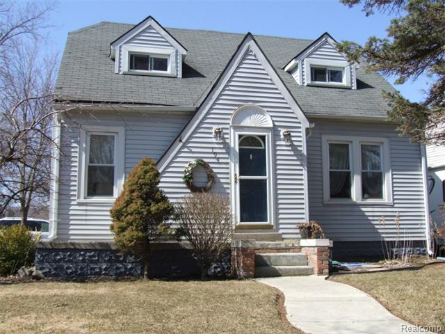 194 S Roslyn Rd, Waterford, MI 48328 photo 1