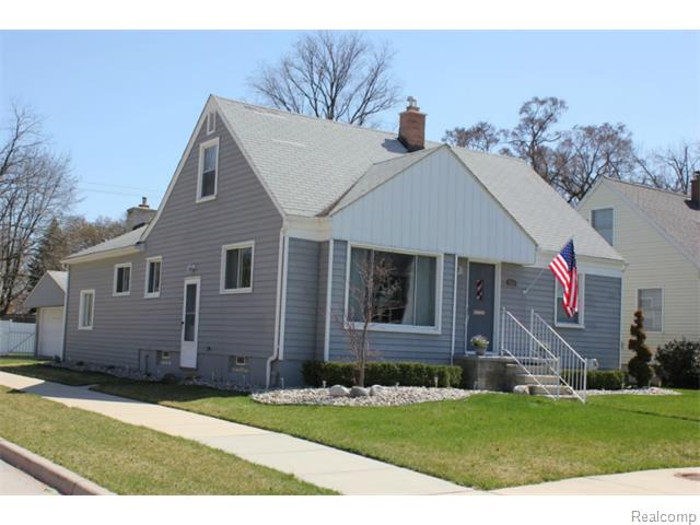705 Redruth Ave, Clawson, MI 48017 photo 1