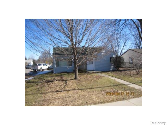 51390 Base St, New Baltimore, MI 48047 photo 1
