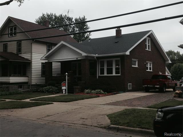 516 E 6th St, Monroe, MI 48161 photo 1