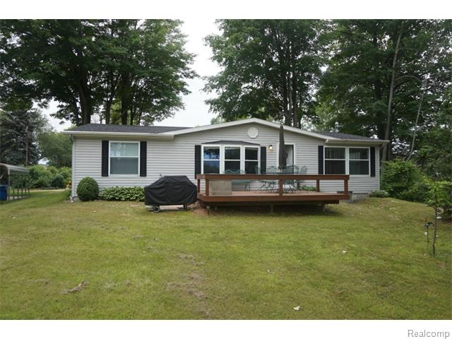 4296 Bay, Gladwin, MI 48624 photo 1