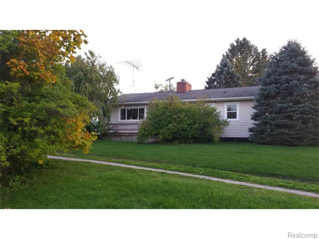 5080 Bricker Rd, Avoca, MI 48006 photo 1