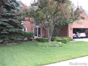 20132 Breezeway Dr, Macomb, MI 48044 photo 1