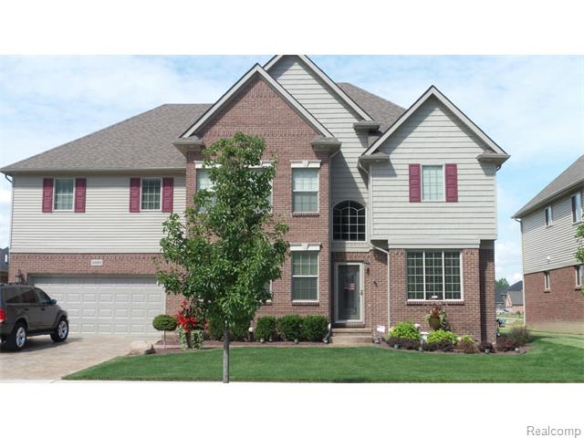 45683 Pentwater, Macomb, MI 48044 photo 1