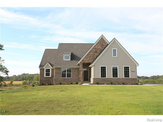 9862 Dublin Dr, Fenton, MI 48430 photo 1