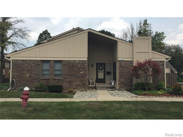 31389 Pine Tree, Warren, MI 48093 photo 1