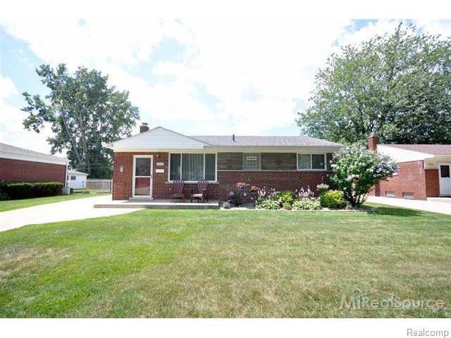18014 Davidson, Fraser, MI 48026 photo 1