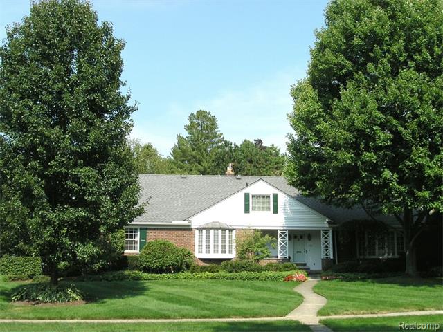 192 Lothrop Rd, Grosse Pointe, MI 48236 photo 1
