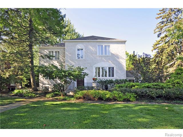 1371 Devonshire Rd, Grosse Pointe, MI 48230 photo 1