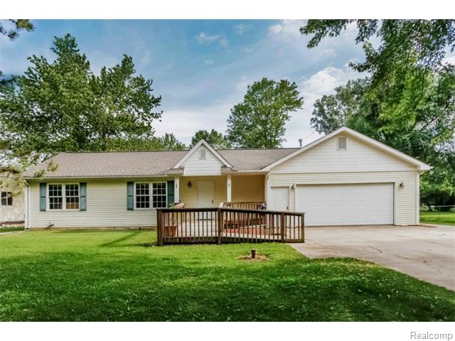 12552 Scott Rd, Davisburg, MI 48350 photo 1