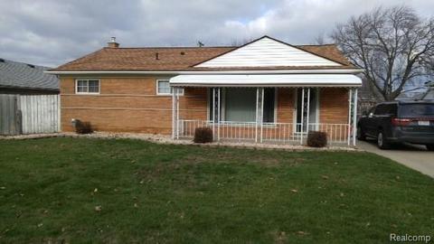 16735 Masonic, Fraser, MI 48026 photo 1