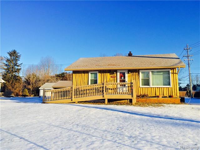 957 E Avon Rd, Rochester, MI 48307 photo 1