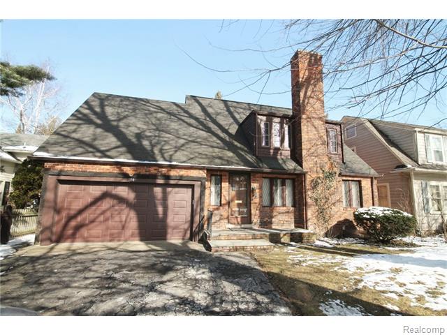 184 Moross Rd, Grosse Pointe, MI 48236 photo 1