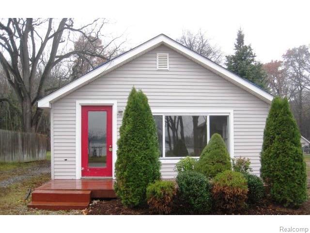 3494 Newton Rd, Commerce Township, MI 48382 photo 1