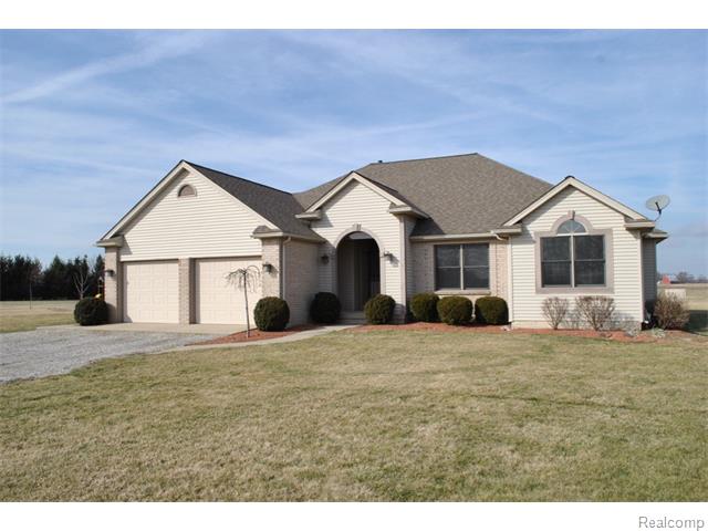 7022 S Custer, Monroe, MI 48161 photo 1
