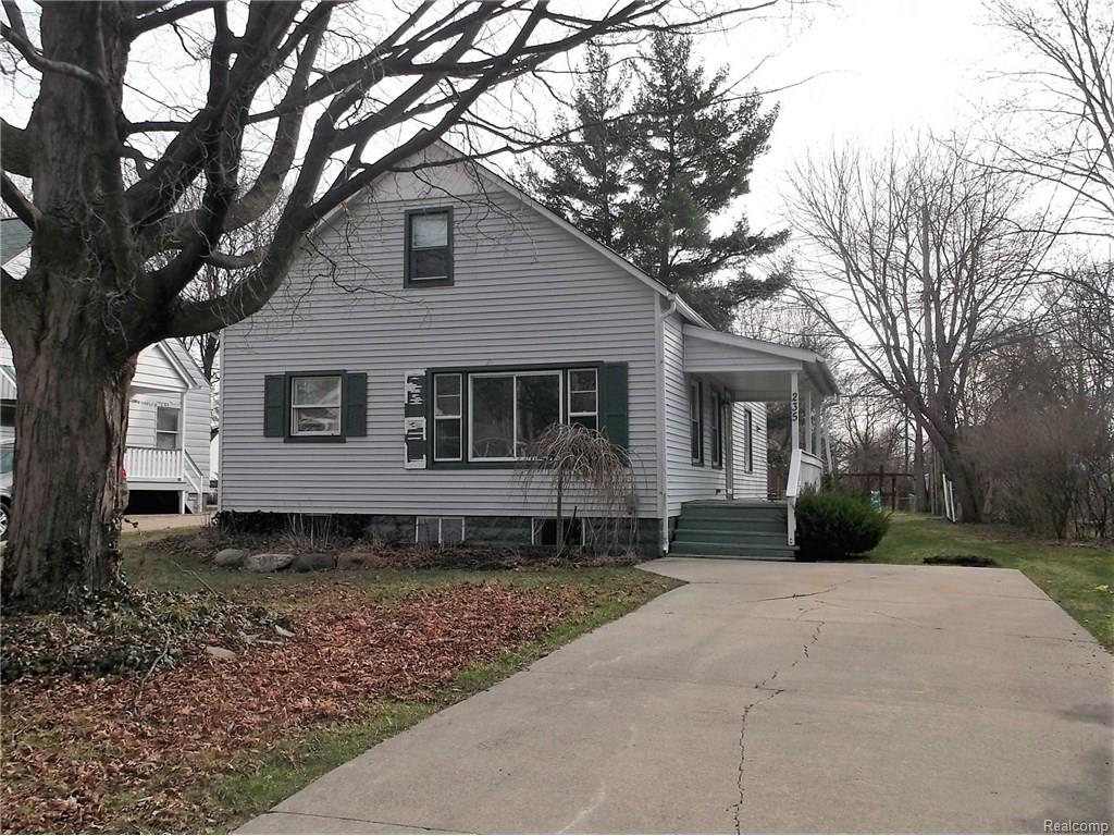 235 S 10th St, Saint Clair, MI 48079 photo 1