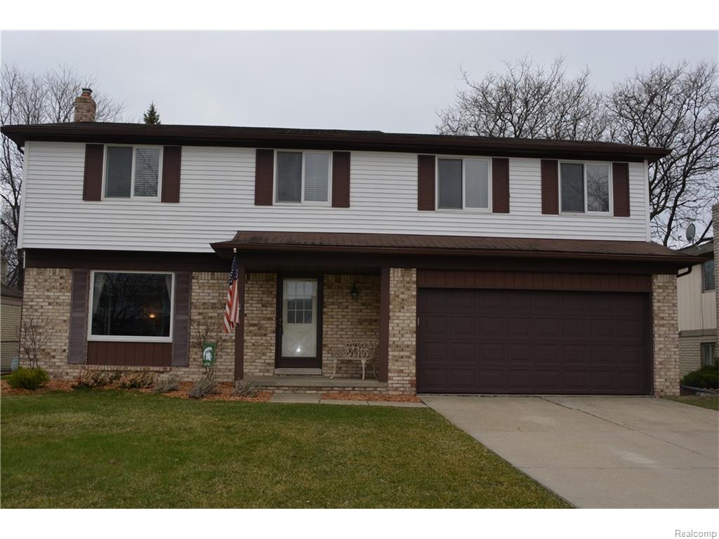 18206 Birch Ln, Macomb, MI 48044 photo 1