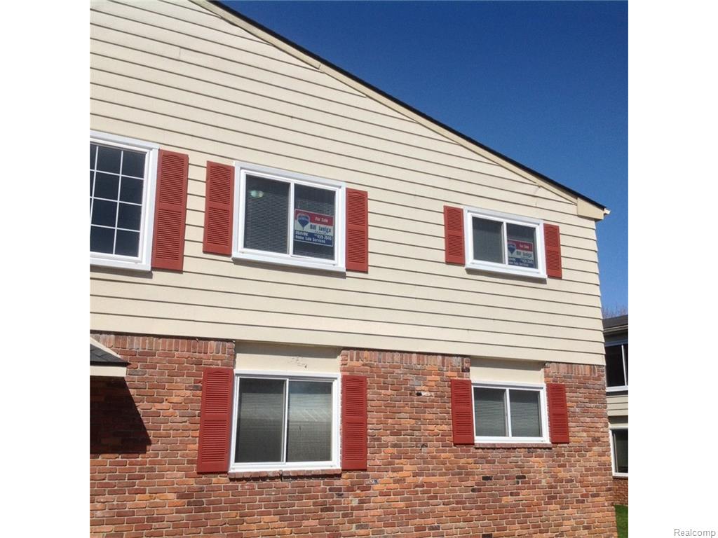841 W Maple Rd, Clawson, MI 48017 photo 1
